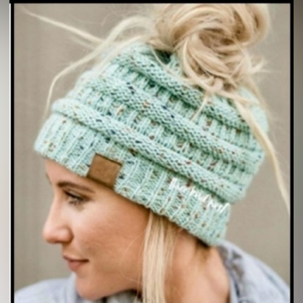 BNB Heaven Ponytail Beanie
